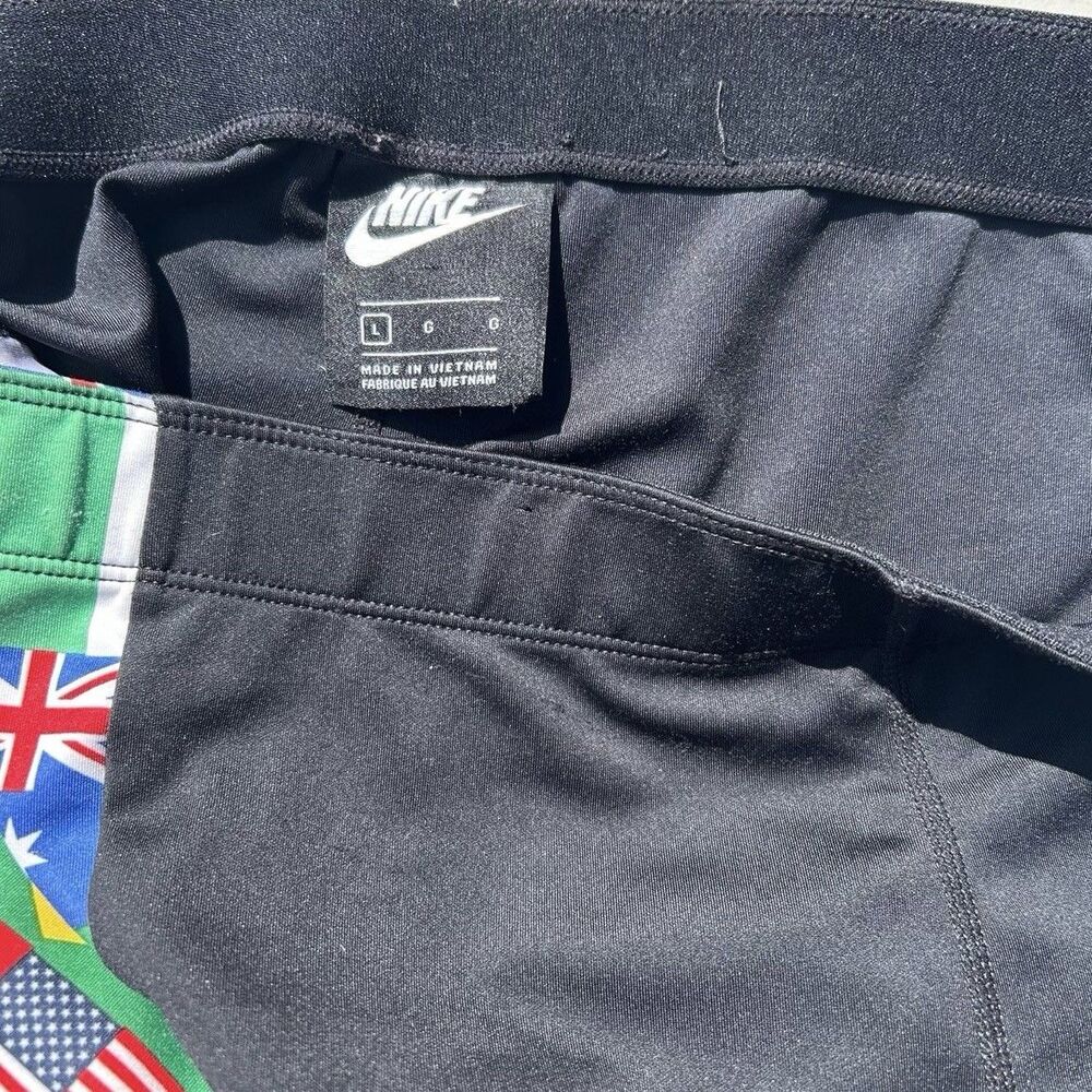 Nike Sportswear Flag Pack Bike Shorts Womens Large CJ3221-010 Black Athletic - Picture 2 of 5
